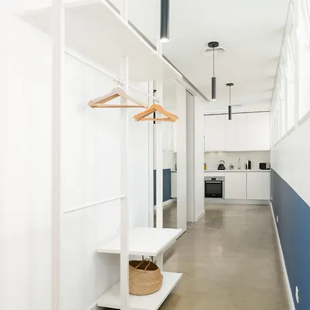 Limehome Lisbon Calcada Do Cardeal Exterior photo