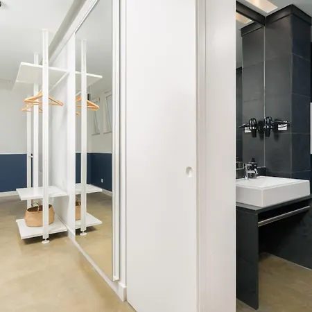 Limehome Lisbon Calcada Do Cardeal Exterior photo