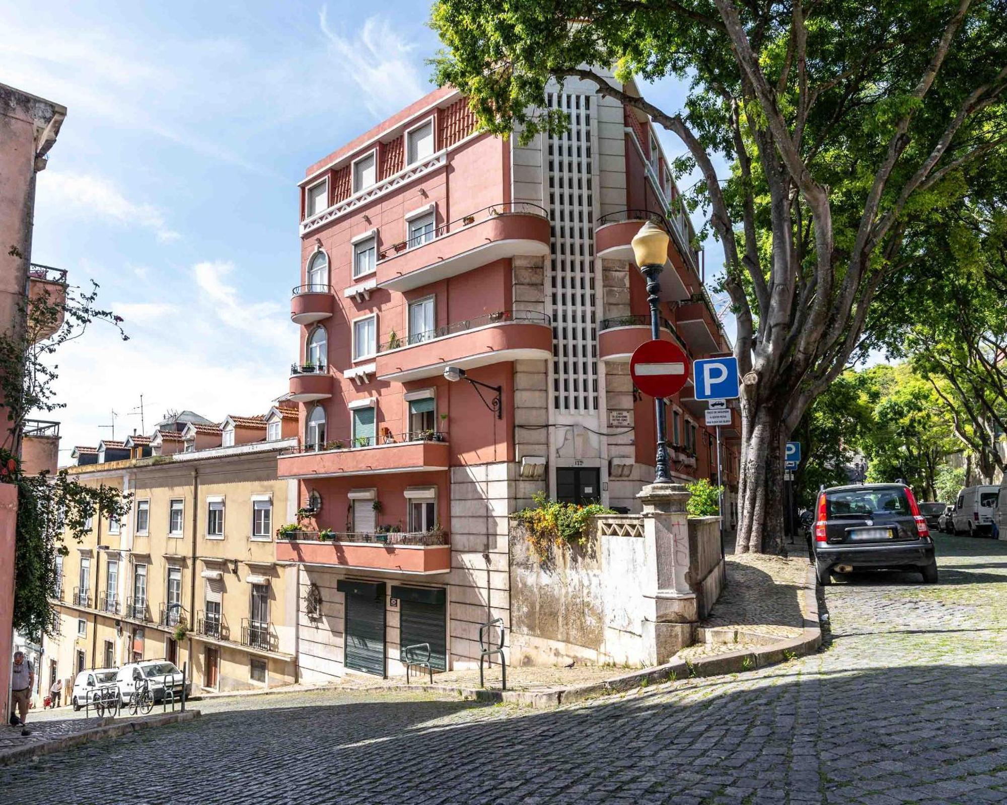 Limehome Calcada Do Cardeal * Lisbon
