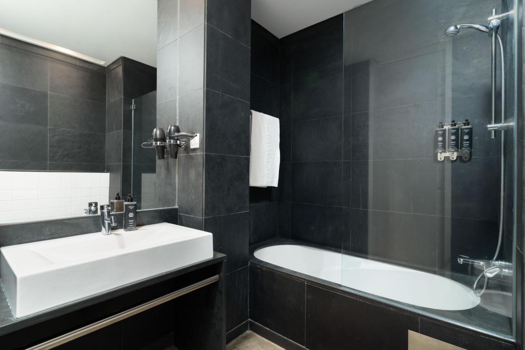 Apartment Limehome Calcada Do Cardeal Lisbon