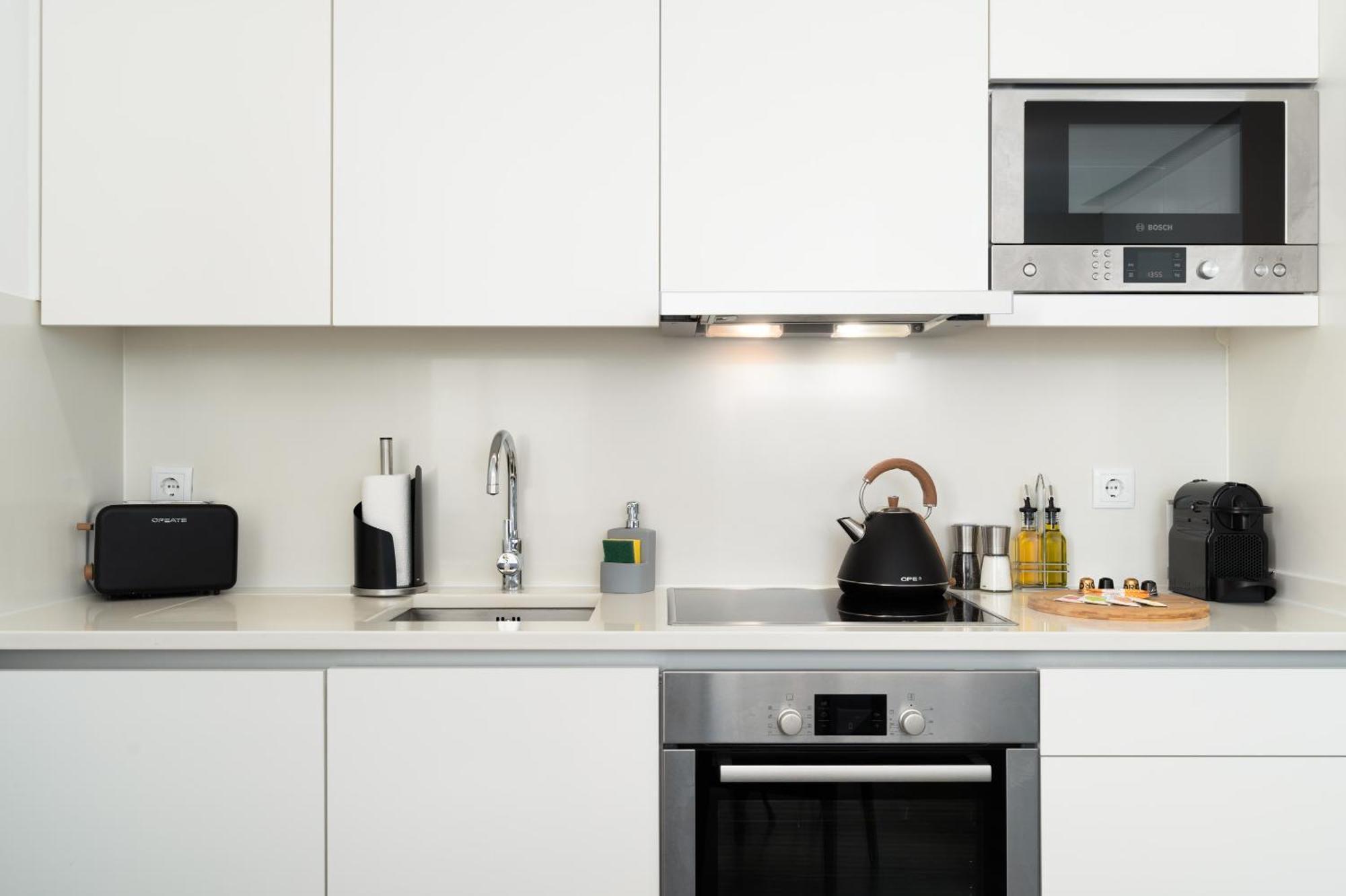 Limehome Calcada Do Cardeal Apartment *